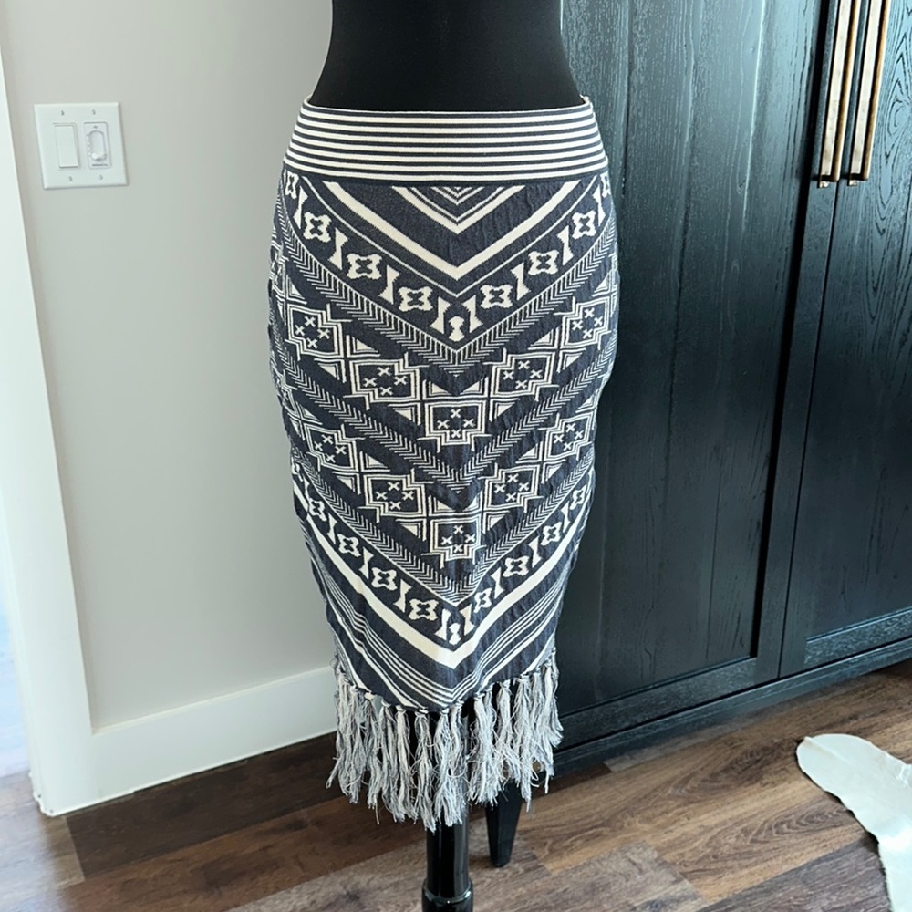 NWOT Beautiful Isla Maude Skirt from Anthropologie Sz XS